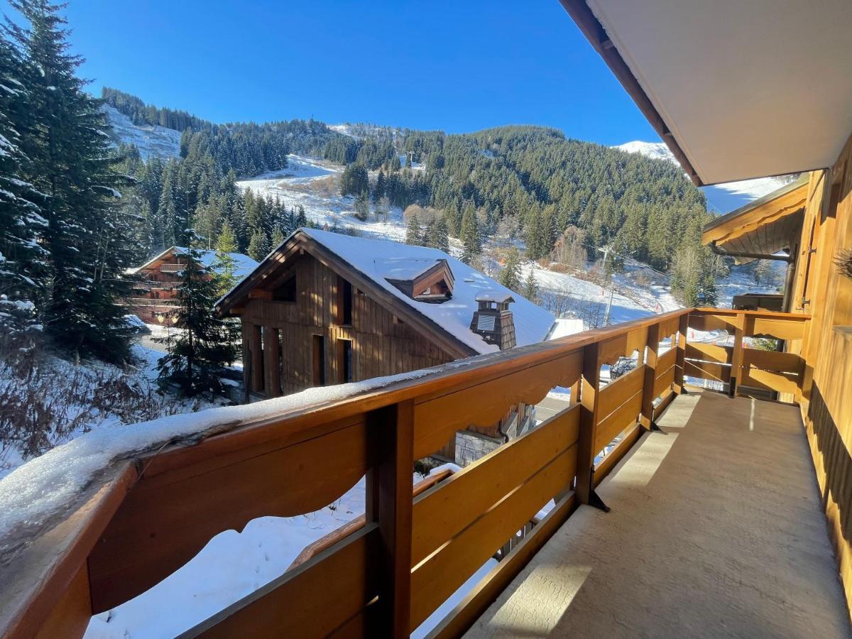 Meribel Centre La Chaudanne - Chalet Épervière - 3 bedrooms ski in&out apartment - 1 minute to main ski lifts, 5 minutes walk to center of Méribel Exterior foto