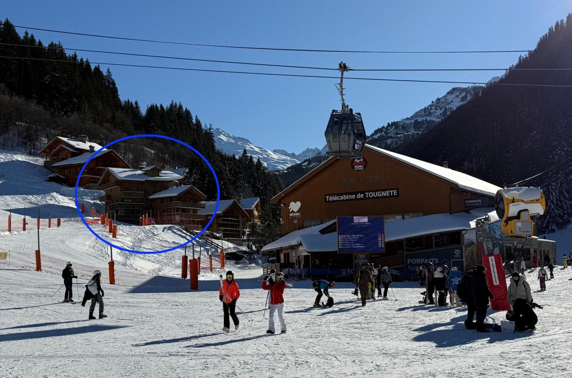 Meribel Centre La Chaudanne - Chalet Épervière - 3 bedrooms ski in&out apartment - 1 minute to main ski lifts, 5 minutes walk to center of Méribel Exterior foto