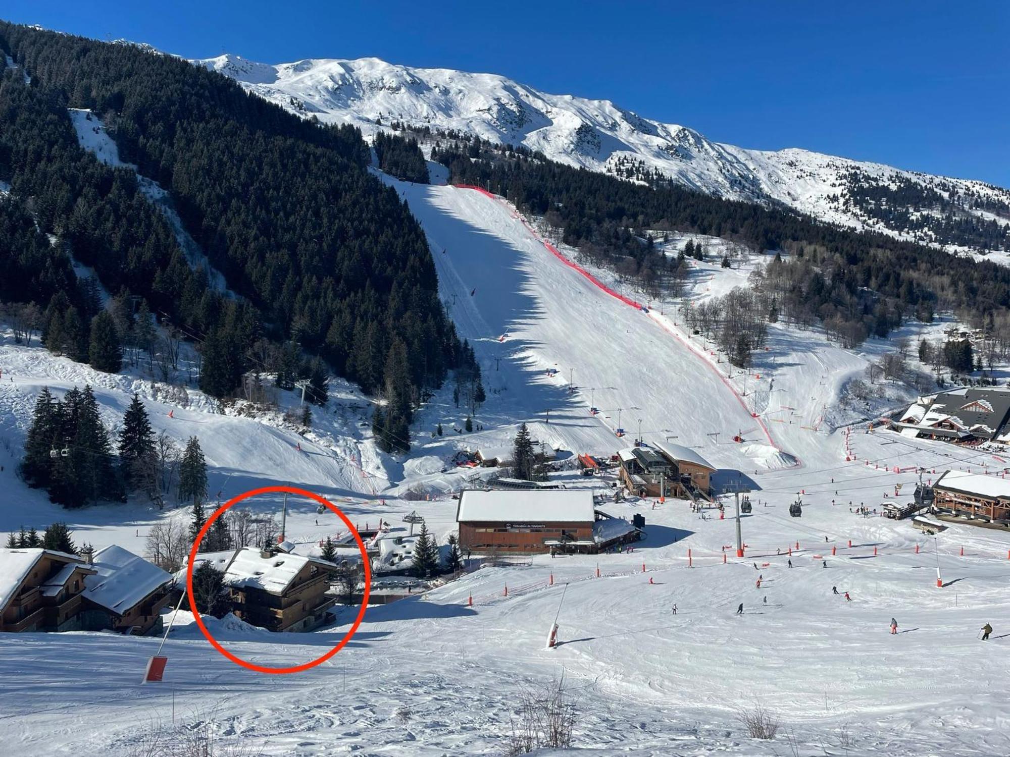 Meribel Centre La Chaudanne - Chalet Épervière - 3 bedrooms ski in&out apartment - 1 minute to main ski lifts, 5 minutes walk to center of Méribel Exterior foto